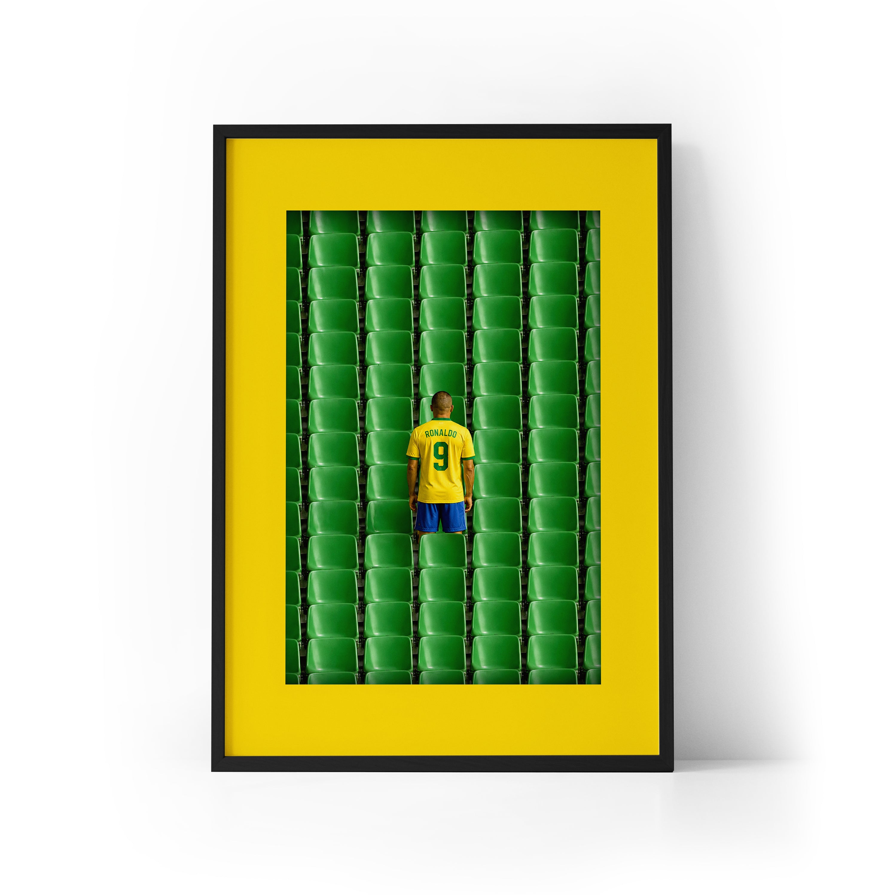 LEGEND Ronaldo x Brazil Framed Print